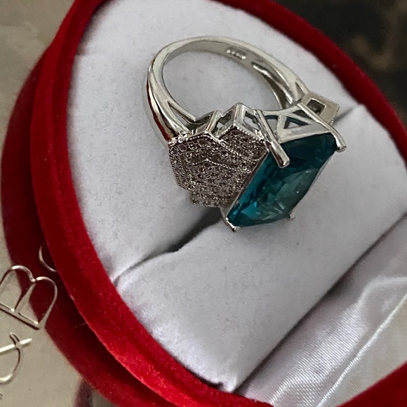 Sale! Classic 925 Sterling Ring - Picture 5 of 9